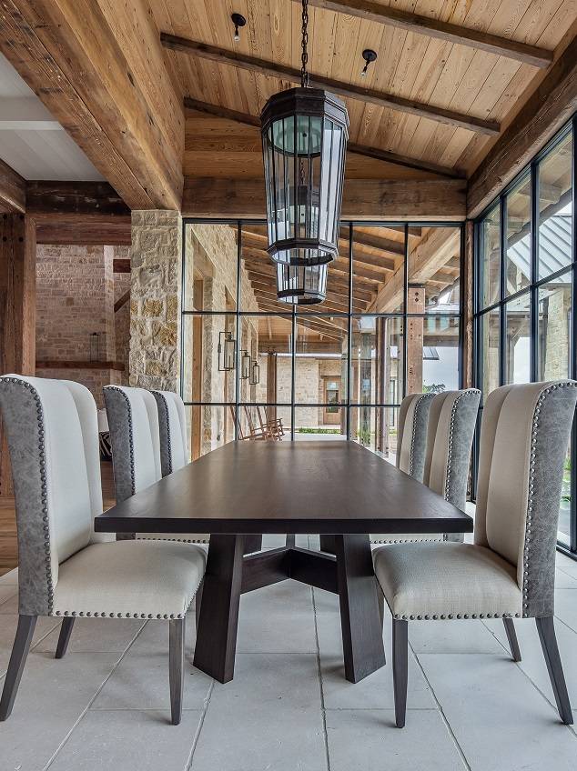 Interior view of the dining room at Texas Ranch, a custom home designed and built by Farmer Payne Architects.