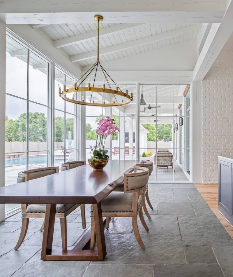 Interior view of the dining room at Oak Alley, a custom home designed and built by Farmer Payne Architects.